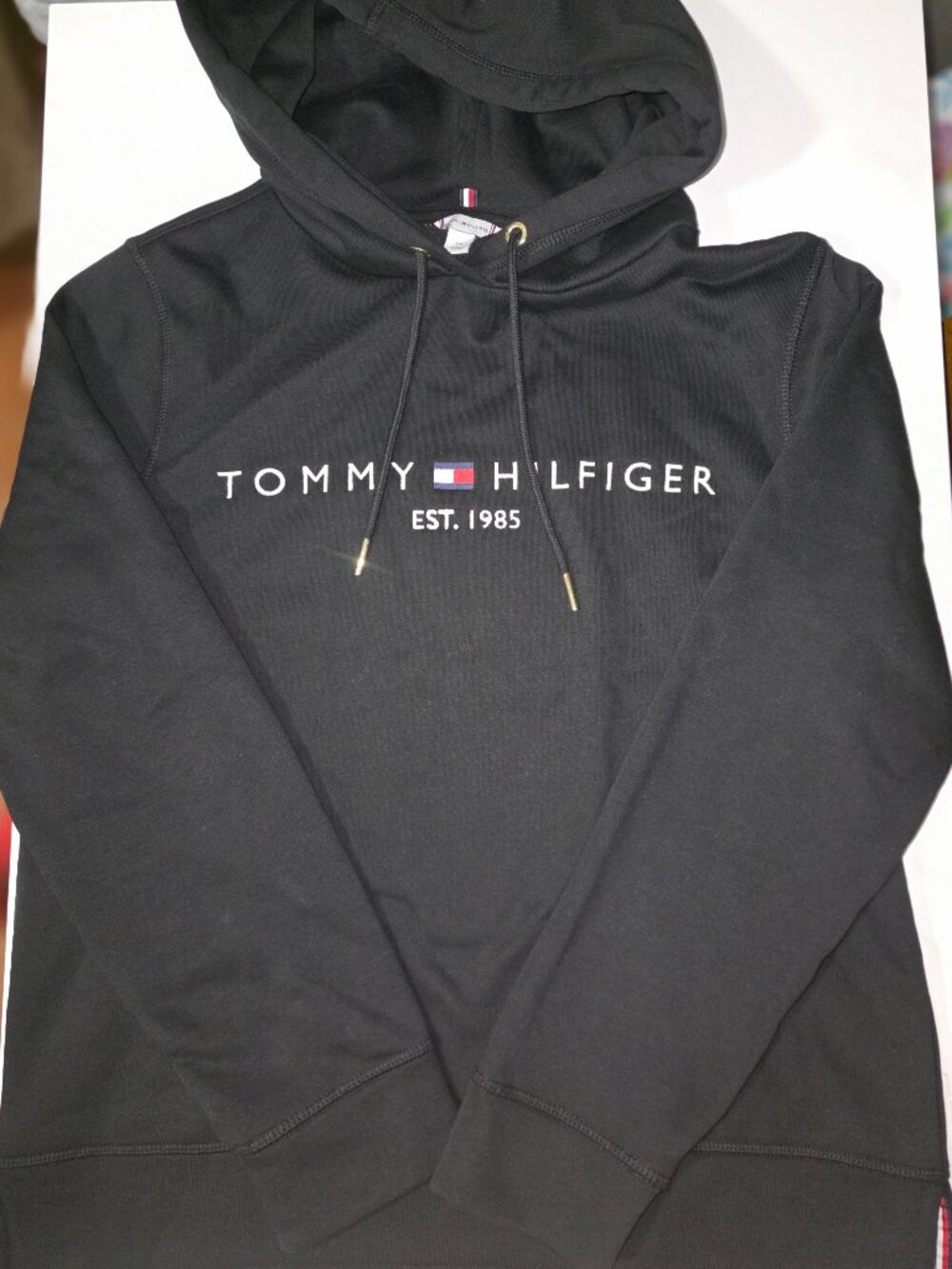NWOT Tommy Hilfiger hoodie Small
